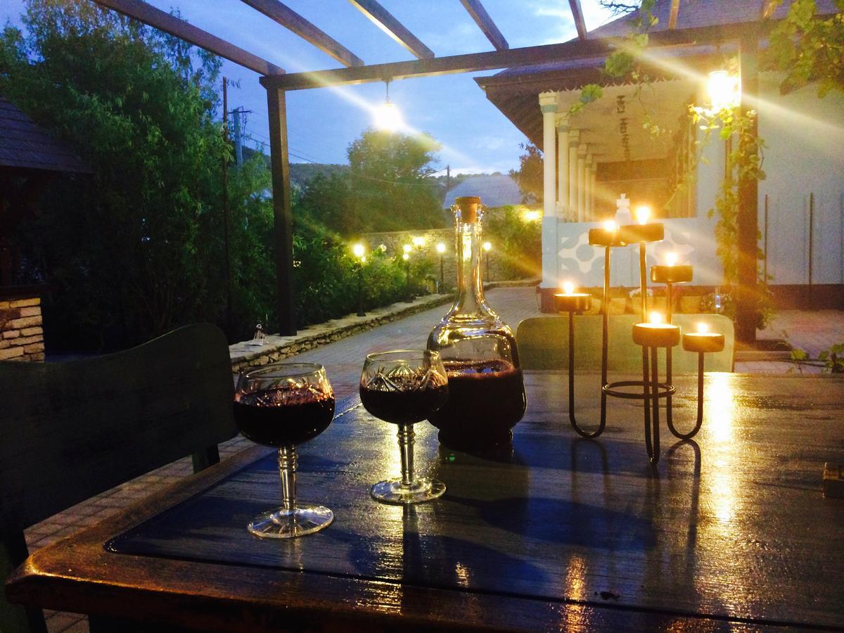 Resedinta Rotundu Bed & Breakfast Butuceny Dış mekan fotoğraf
